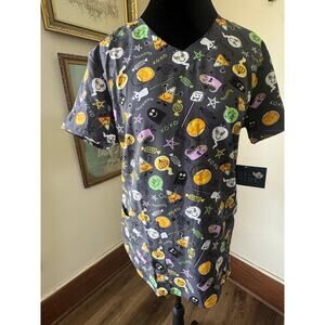 NWT Zoe + Chloe Halloween Scrub Top S Ghost Candy Pumpkin